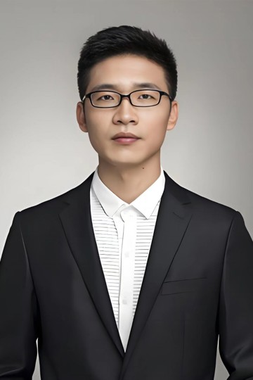 潘万里