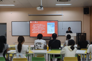 “一站式”员工社区|太阳成集团tyc33455员工会功能型团支部开展《习近平与老员工朋友们》读书分享主题团日活动